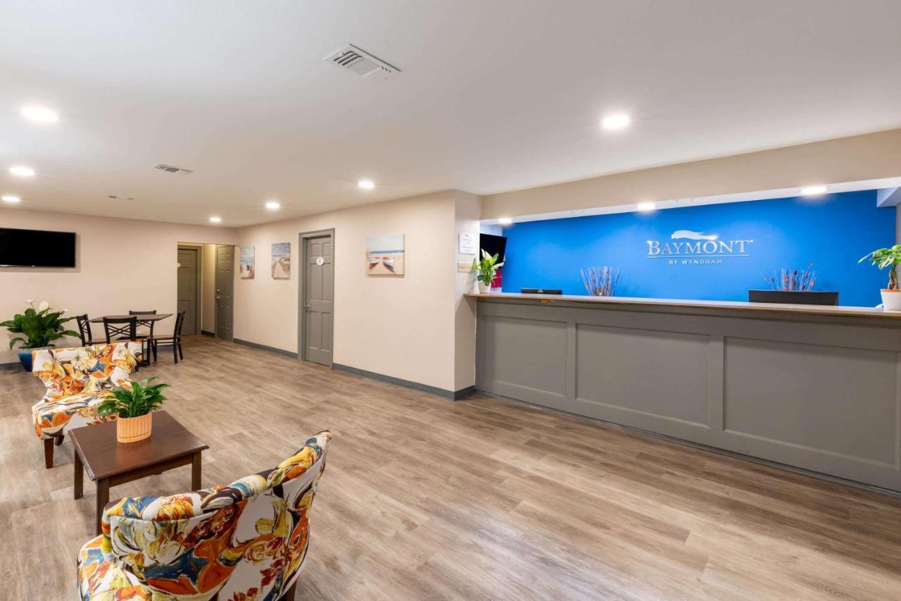 Baymont By Wyndham Biloxi - Ocean Springs Motel Exterior photo